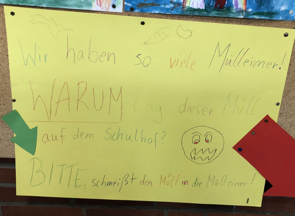 Plakat mit Hinweis auf Umwelzschutz in der Schule